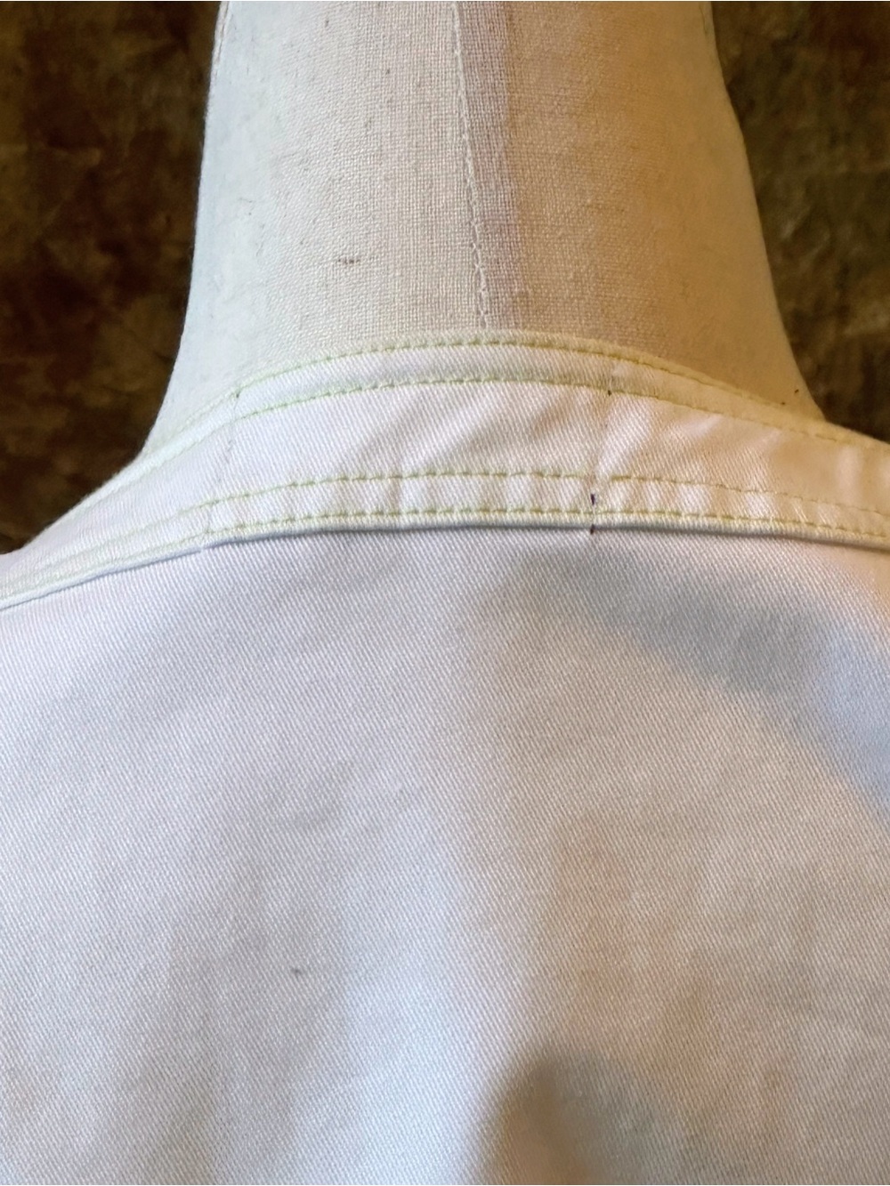 Bob Mackie White Embroidered Market Scene Blazer - Picture 8 of 9